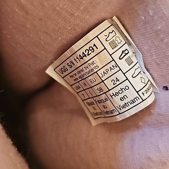 Classic short fur jersey cozy UGG size 7 light pink - Picture 10 of 12